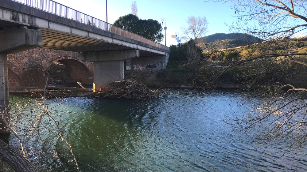 enlèvement embacles pont de l'argens avant .png