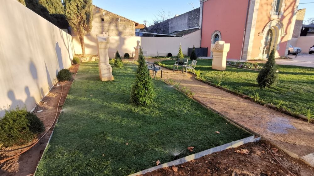 Narbonne - réaménagement du parvis d'entrée du cimetière vieux à Béziers 5.jpg