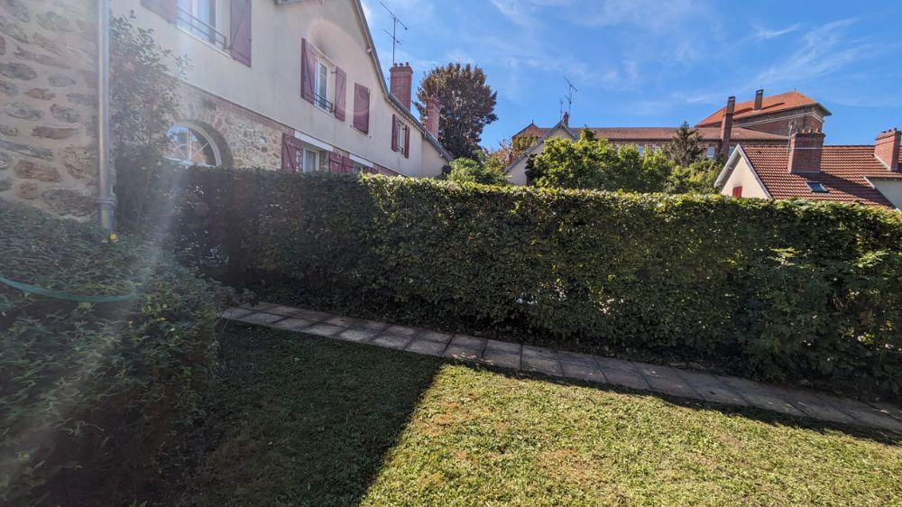 SEM - Entretien d’un jardin d’un particulier à Saint Germain en Laye (78).jpg